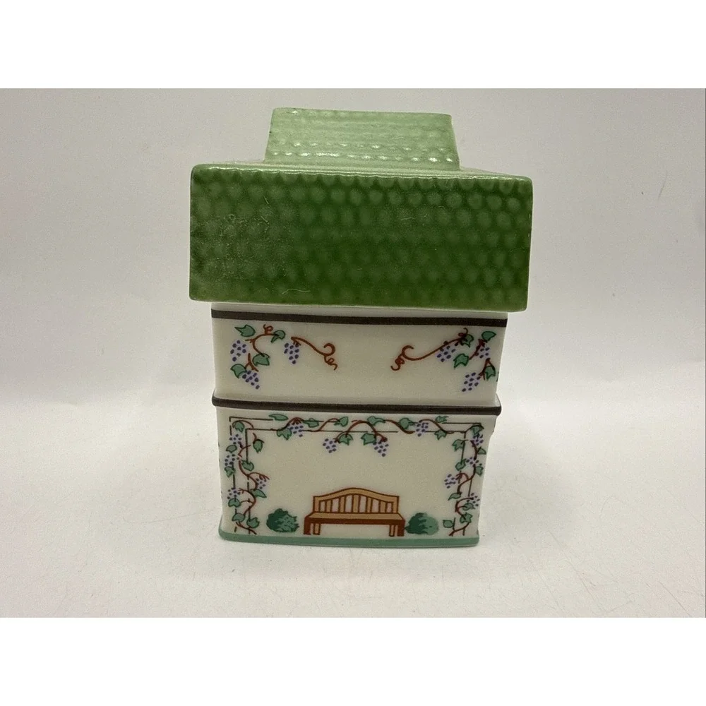 Lenox CANTERBURY CROSSING Spice Village Jar GARLIC